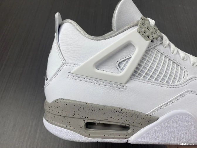 CT8527-100 Retro (2021) Oreo White Jordan 4 0810